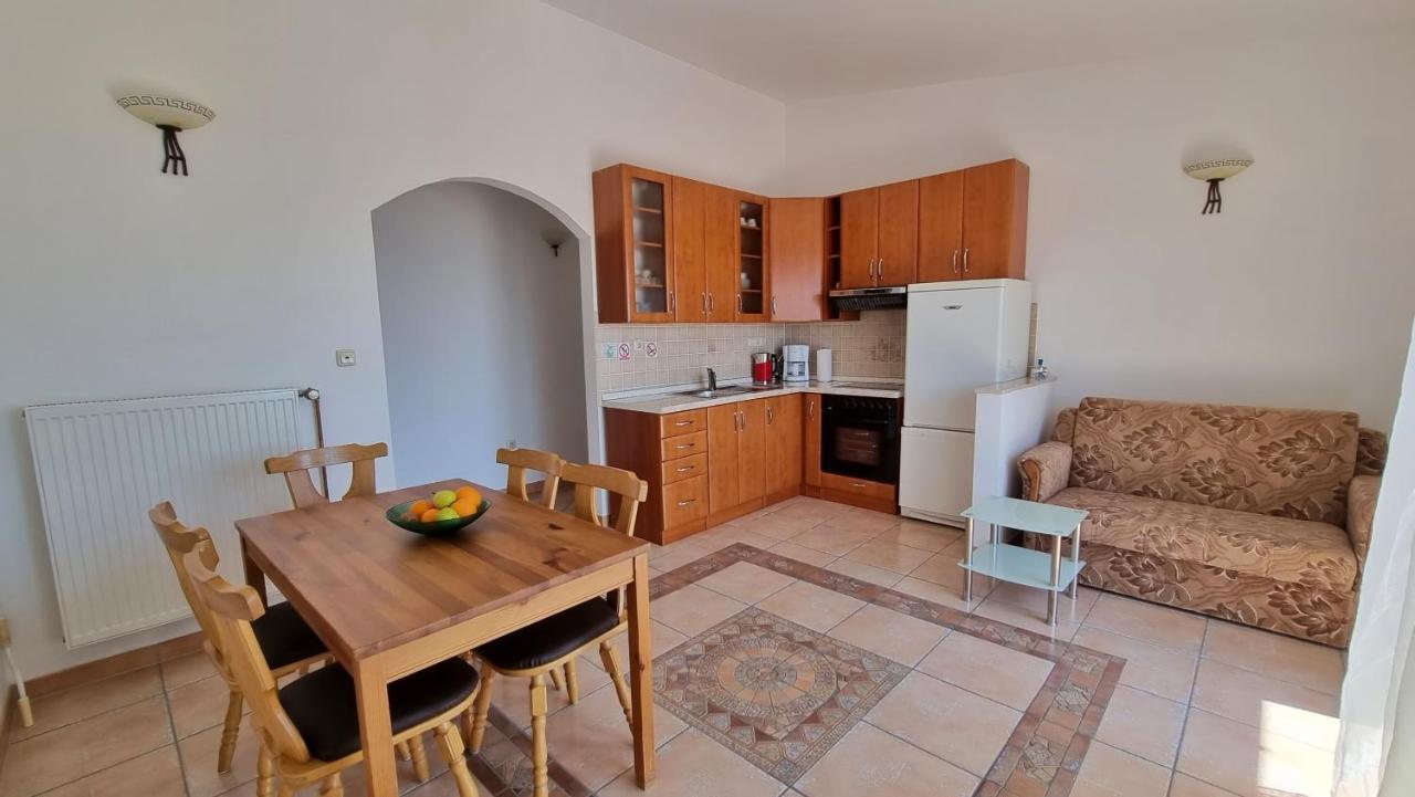 Apartments Stare Duce 6 Оміш Екстер'єр фото