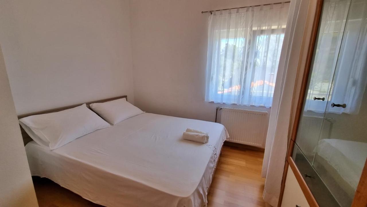 Apartments Stare Duce 6 Оміш Екстер'єр фото