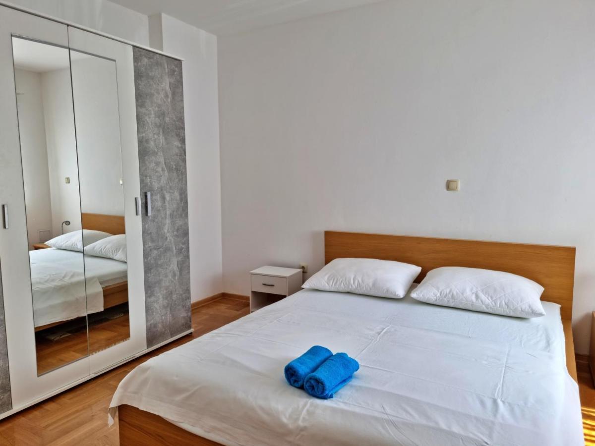 Apartments Stare Duce 6 Оміш Екстер'єр фото