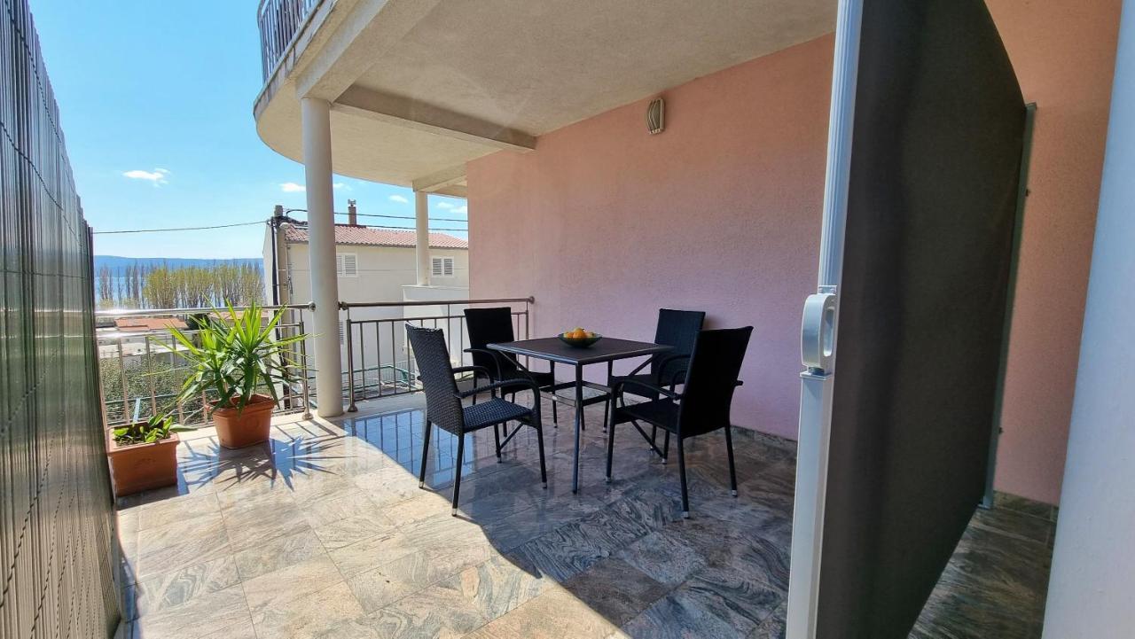 Apartments Stare Duce 6 Оміш Екстер'єр фото